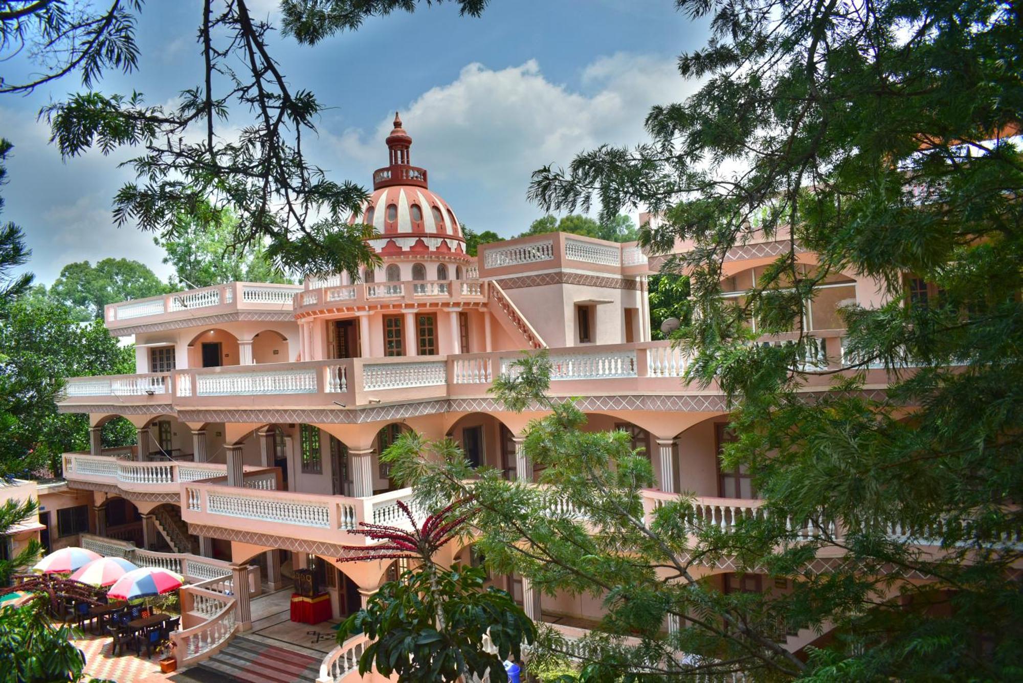 Jains Royal Palace Resorts Єлагірі Екстер'єр фото