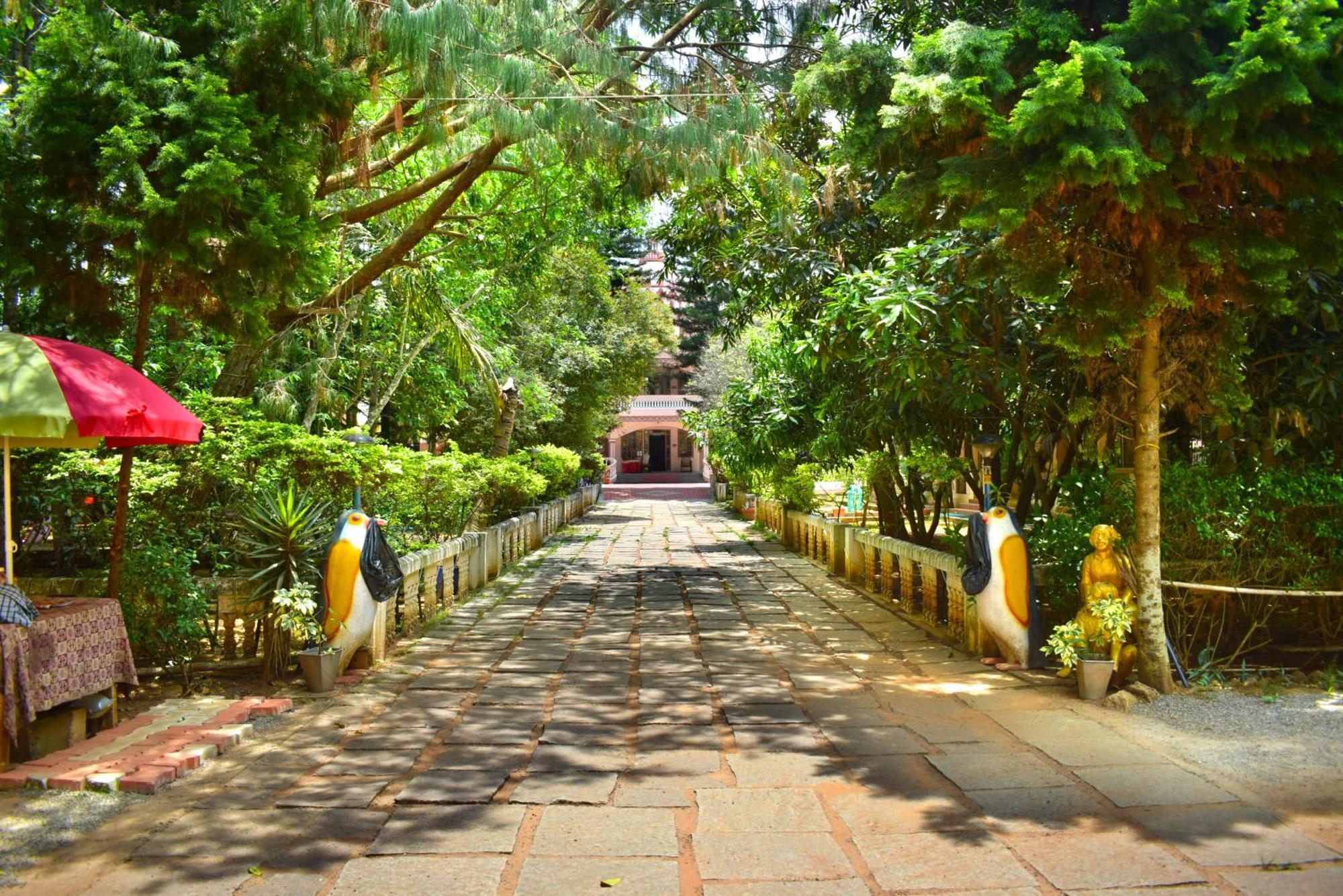 Jains Royal Palace Resorts Єлагірі Екстер'єр фото