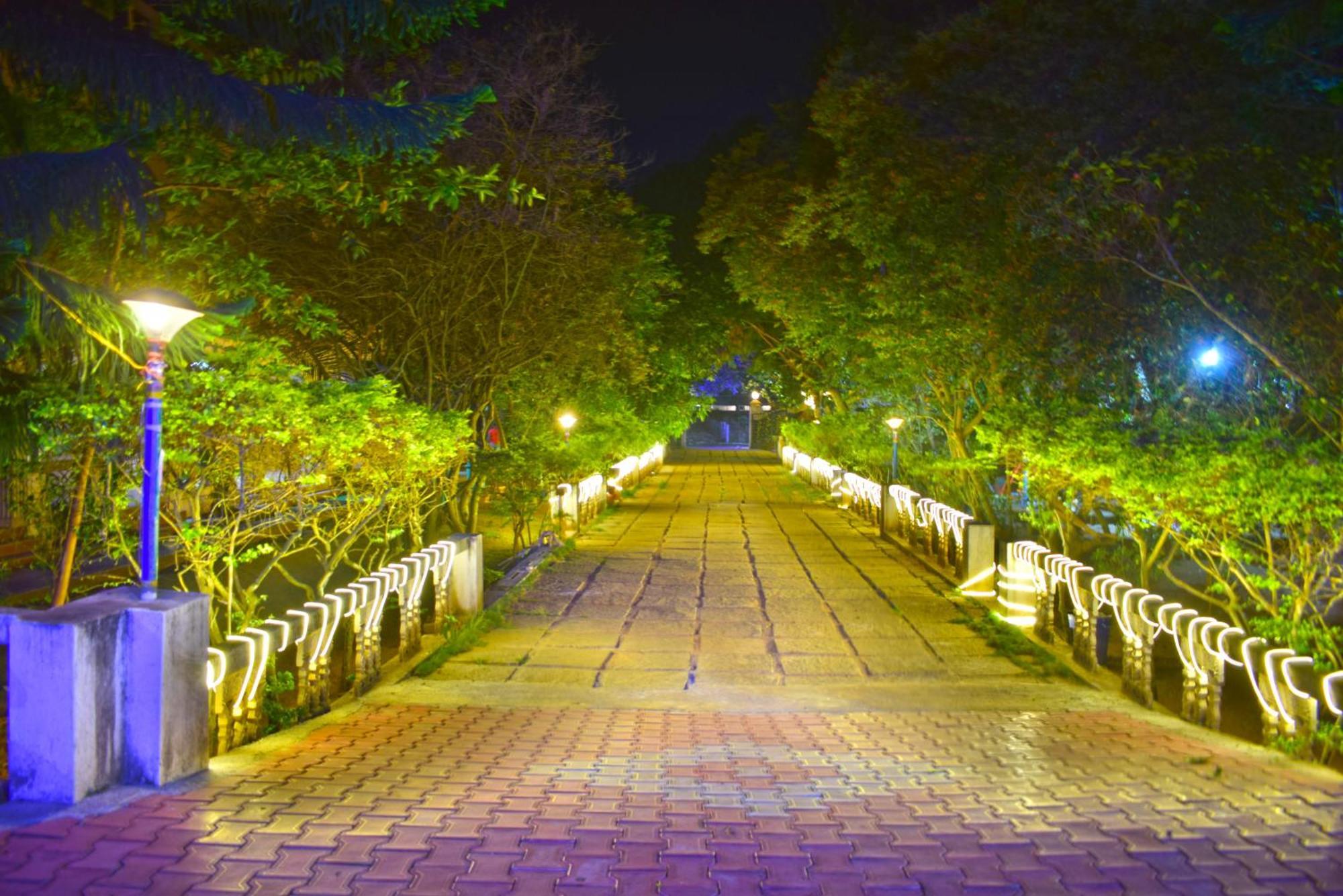 Jains Royal Palace Resorts Єлагірі Екстер'єр фото