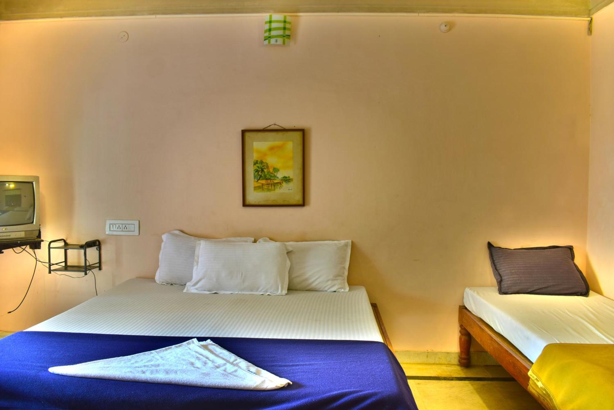 Jains Royal Palace Resorts Єлагірі Екстер'єр фото