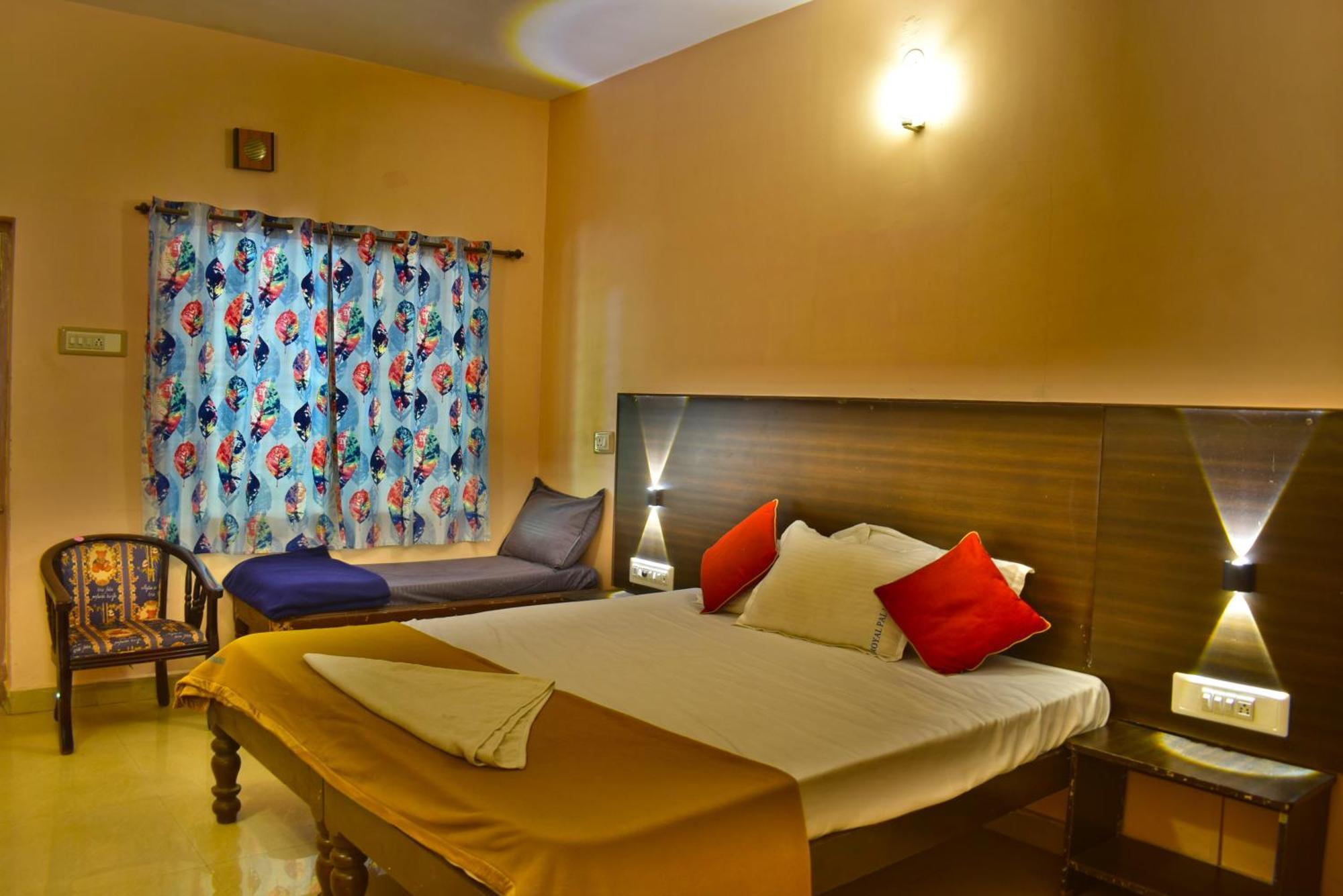 Jains Royal Palace Resorts Єлагірі Екстер'єр фото