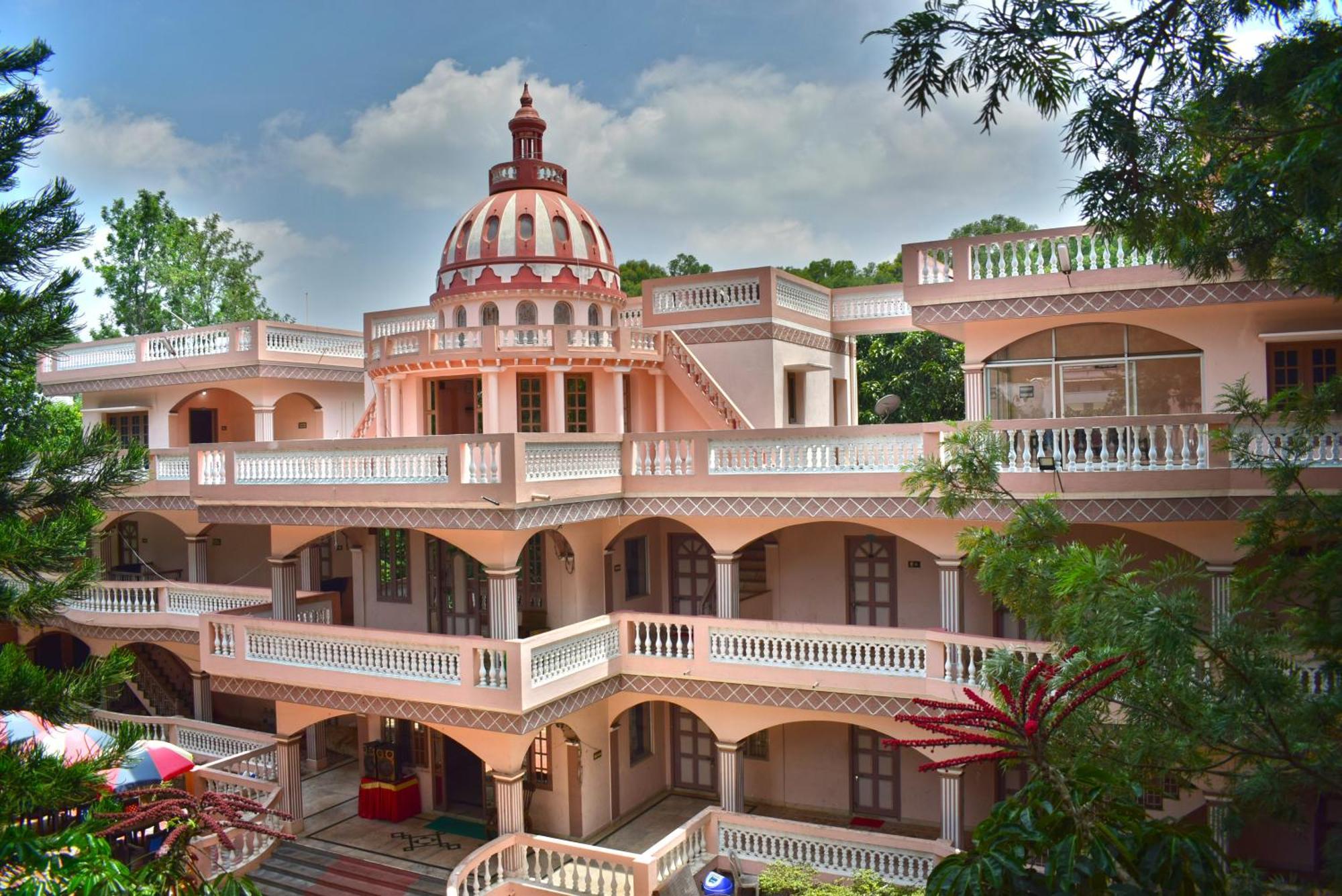 Jains Royal Palace Resorts Єлагірі Екстер'єр фото