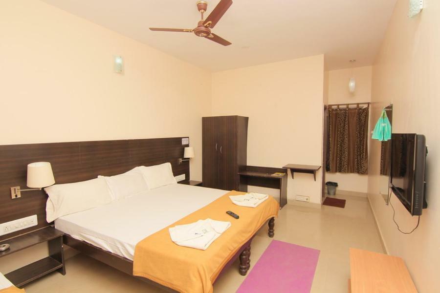 Jains Royal Palace Resorts Єлагірі Екстер'єр фото